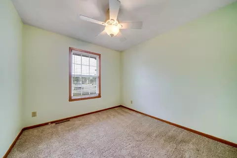 Bedroom - 11103 Downing Ln, Roscoe, IL 61073 photo 5 of 7