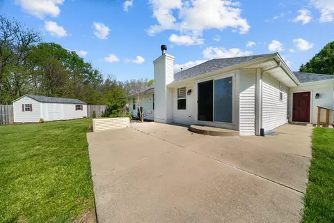 Exterior - 11103 Downing Ln, Roscoe, IL 61073 photo 4 of 7