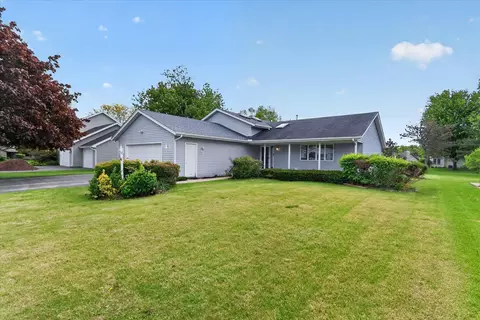 7455 Bermuda Dr, Rockford, IL 61109