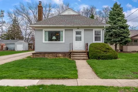606 Grand Ave, Loves Park, IL 61111