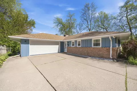 1311 Coolidge Pl, Rockford, IL 61107