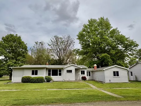 101 S Sheridan St, Lostant, IL 61334