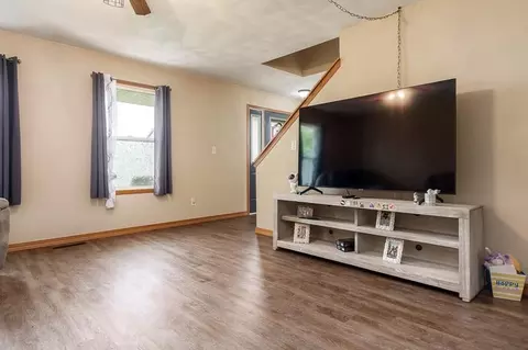 10945 Meadowsweet Ln, Roscoe, IL 61073 photo 6