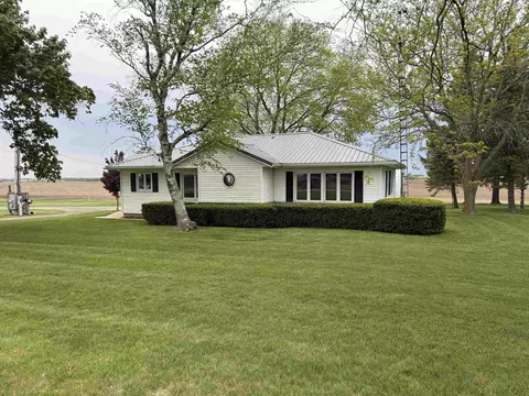13546 N Showers Rd, Orangeville, IL 61060