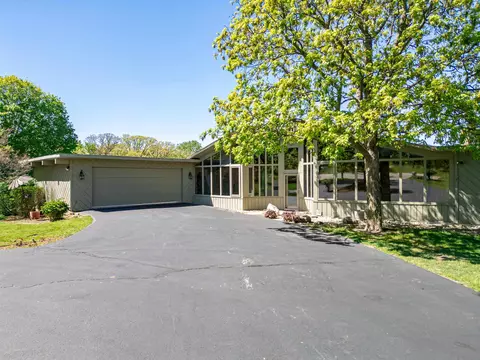 9737 Olas Ln, Rockford, IL 61114
