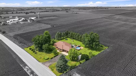 View/Area - 9096 E Stagecoach Trl, Warren, IL 61087 photo 5 of 6