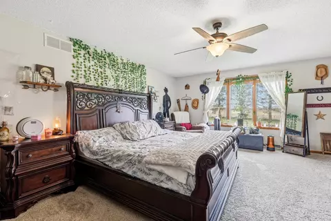 Bedroom - 9096 E Stagecoach Trl, Warren, IL 61087 photo 1 of 4