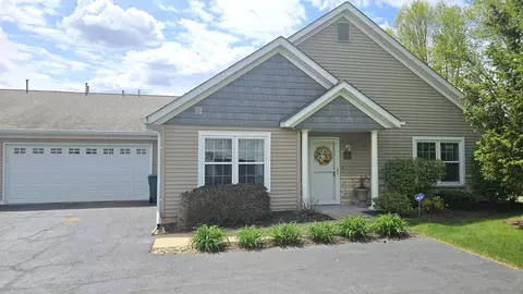 222 Lily Ln, Rockford, IL 61107