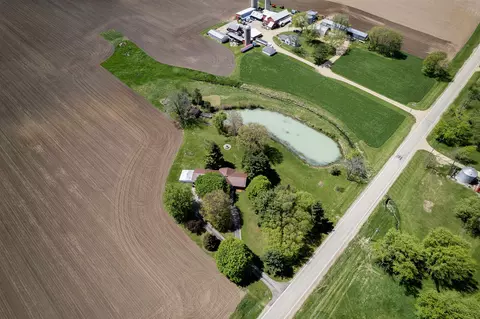 12166 Cunningham Rd, Winnebago, IL 61088