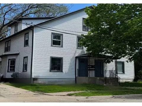 517 Palm St, Rockford, IL 61103