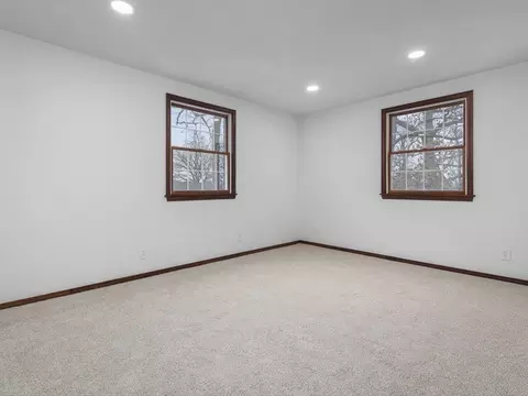 Bedroom - 1927 Baintree Rd, Lake Summerset, IL 61019 photo 4 of 8