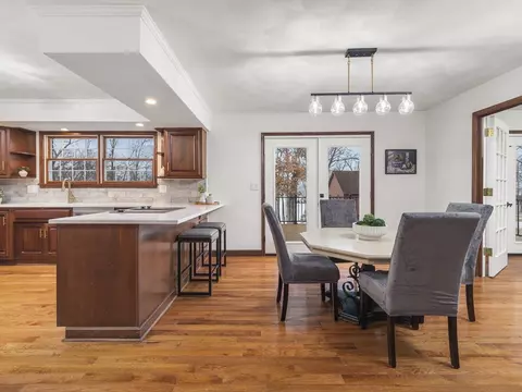 Dining - 1927 Baintree Rd, Lake Summerset, IL 61019 photo 4 of 8