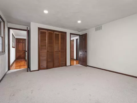 Bedroom - 1927 Baintree Rd, Lake Summerset, IL 61019 photo 6 of 8