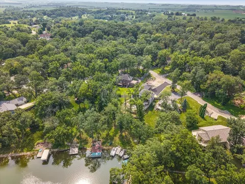 View/Area - 1927 Baintree Rd, Lake Summerset, IL 61019 photo 7 of 9