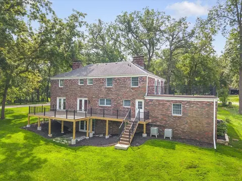 Exterior - 1927 Baintree Rd, Lake Summerset, IL 61019 photo 7 of 11