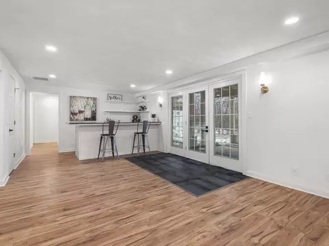 Entry Way - 1927 Baintree Rd, Lake Summerset, IL 61019 photo 6 of 6