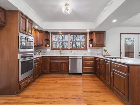 Kitchen - 1927 Baintree Rd, Lake Summerset, IL 61019 photo 1 of 4