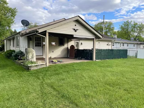 618 E Macomb St, Belvidere, IL 61008 photo 4