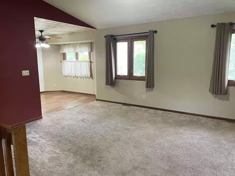 618 E Macomb St, Belvidere, IL 61008 photo 7