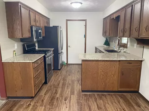 618 E Macomb St, Belvidere, IL 61008 photo 8