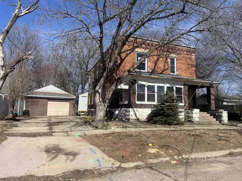 1014 11th Ave, Rockford, IL 61104