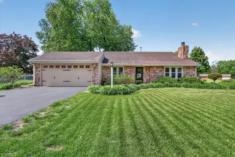 148 Sandhurst Dr, Rockton, IL 61072
