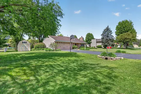 Exterior - 148 Sandhurst Dr, Rockton, IL 61072 photo 13 of 14