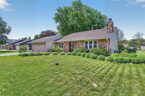 Exterior - 148 Sandhurst Dr, Rockton, IL 61072 photo 2 of 14
