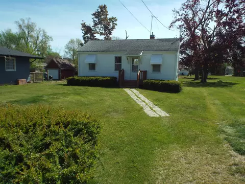 608 Maple, Lena, IL 61048