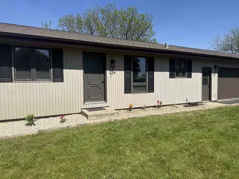 136 Lake Summerset Rd, Lake Summerset, IL 61019