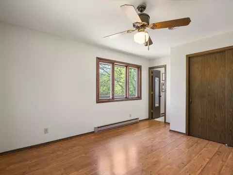 Bedroom - 136 Lake Summerset Rd, Lake Summerset, IL 61019 photo 2 of 7