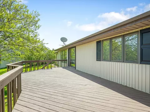 Exterior - 136 Lake Summerset Rd, Lake Summerset, IL 61019 photo 5 of 11