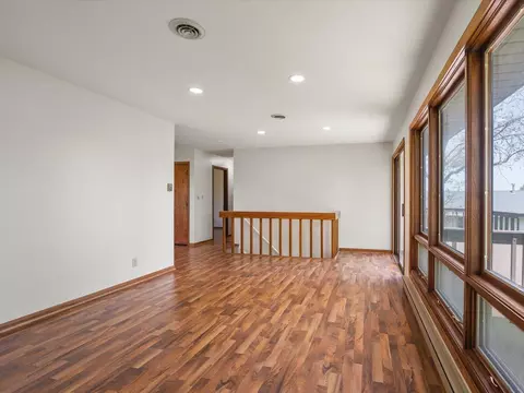 Living - 136 Lake Summerset Rd, Lake Summerset, IL 61019 photo 3 of 4