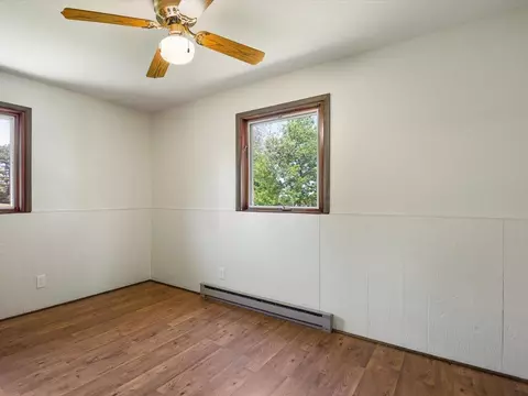 Bedroom - 136 Lake Summerset Rd, Lake Summerset, IL 61019 photo 4 of 7