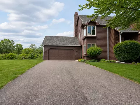 4155 Split Leaf Dr, Loves Park, IL 61111 photo 2