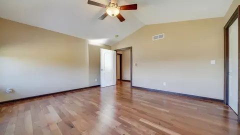 Bedroom - 14481 Berglund Rd, Pecatonica, IL 61063 photo 5 of 8