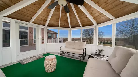 Exterior - 14481 Berglund Rd, Pecatonica, IL 61063 photo 5 of 8