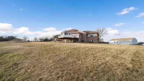 Exterior - 14481 Berglund Rd, Pecatonica, IL 61063 photo 7 of 8