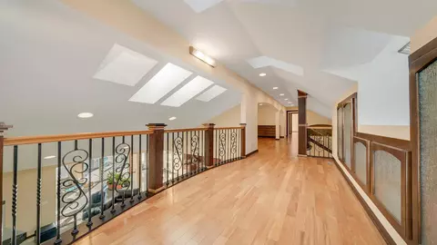 Entry Way - 14481 Berglund Rd, Pecatonica, IL 61063 photo 3 of 7