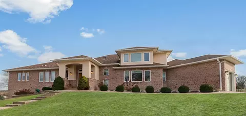 14481 Berglund Rd, Pecatonica, IL 61063