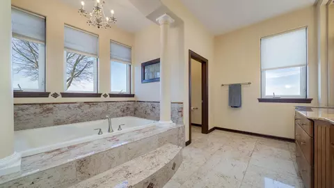 Bath - 14481 Berglund Rd, Pecatonica, IL 61063 photo 1 of 10