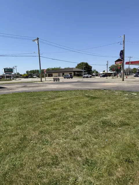 459 W Walnut St, Oglesby, IL 61348