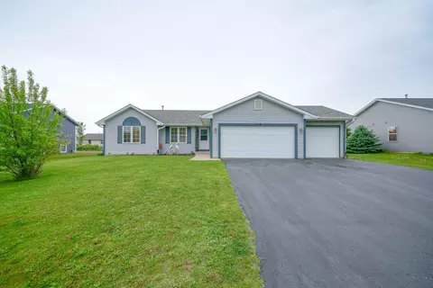 192 Prairie Moon Dr, Davis Junction, IL 61020