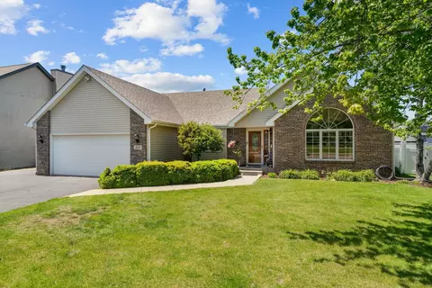 310 Shelden Dr, Winnebago, IL 61088