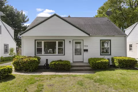 1904 W Pearl Ave, Rockford, IL 61103