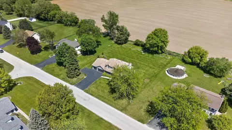 View/Area - 12117 Whispering Winds Dr, Roscoe, IL 61073 photo 5 of 16