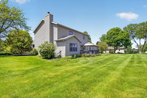 Exterior - 12117 Whispering Winds Dr, Roscoe, IL 61073 photo 6 of 9
