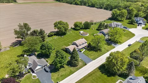 View/Area - 12117 Whispering Winds Dr, Roscoe, IL 61073 photo 6 of 16