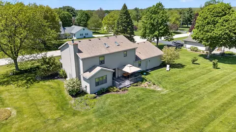 View/Area - 12117 Whispering Winds Dr, Roscoe, IL 61073 photo 2 of 16