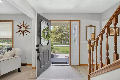 Entry Way - 12117 Whispering Winds Dr, Roscoe, IL 61073 photo 1 of 3